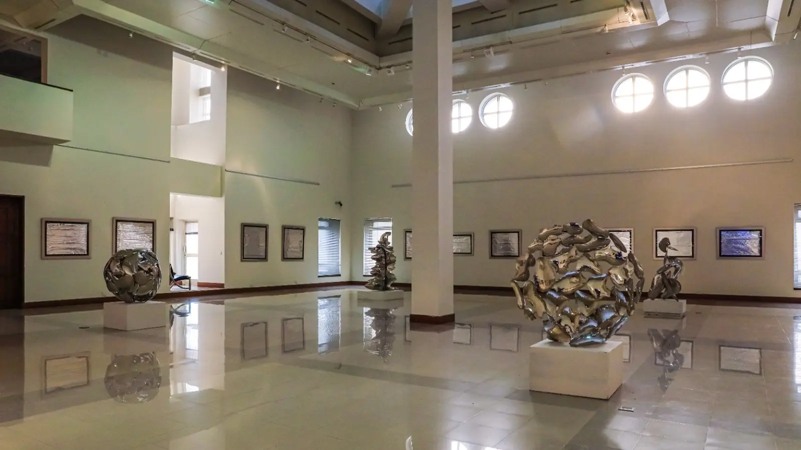 A Mirror's Tale, installation view