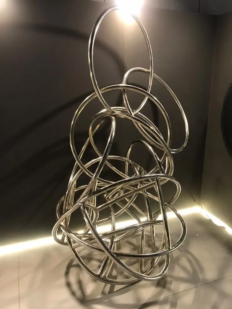 Woven metal craft work