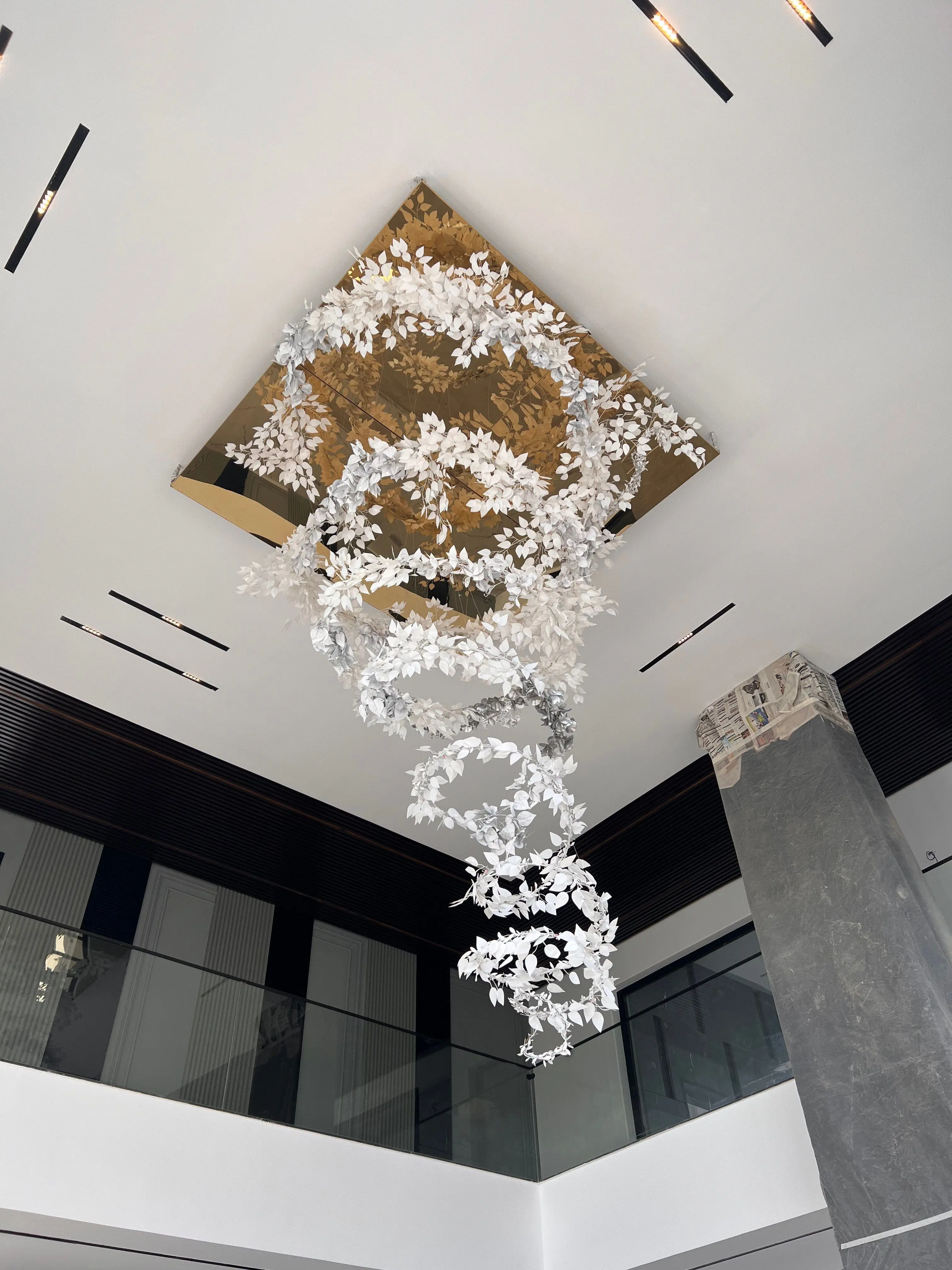 Suspended hanging metal installation