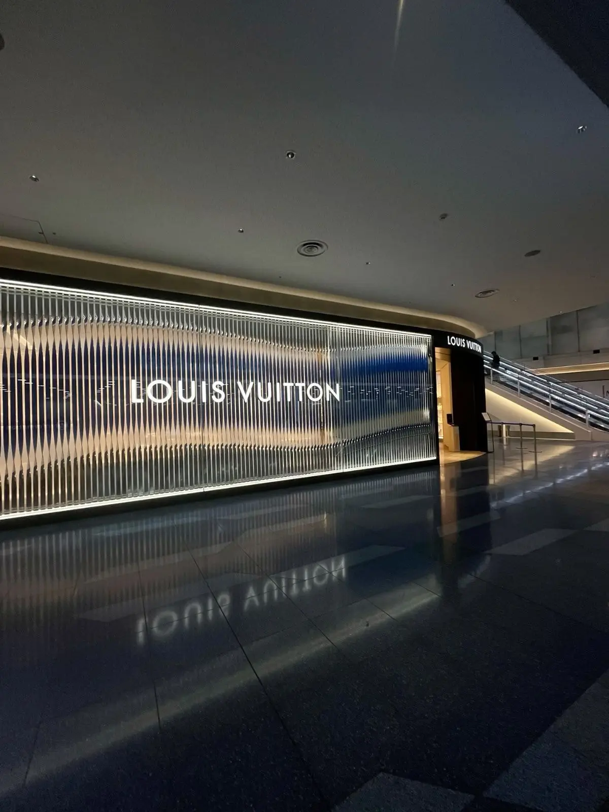Louis Vuitton commission